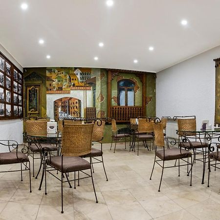 Vita Plaza Tbilisi Esterno foto