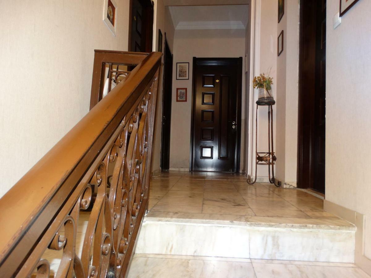 Vita Plaza Tbilisi Esterno foto
